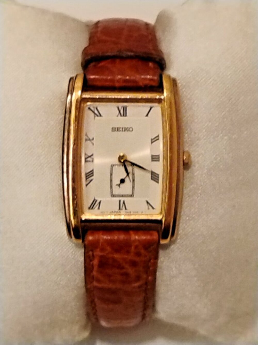 Ladies Seiko Torneau Style Watch 7N08-5000 JAPAN New Battery